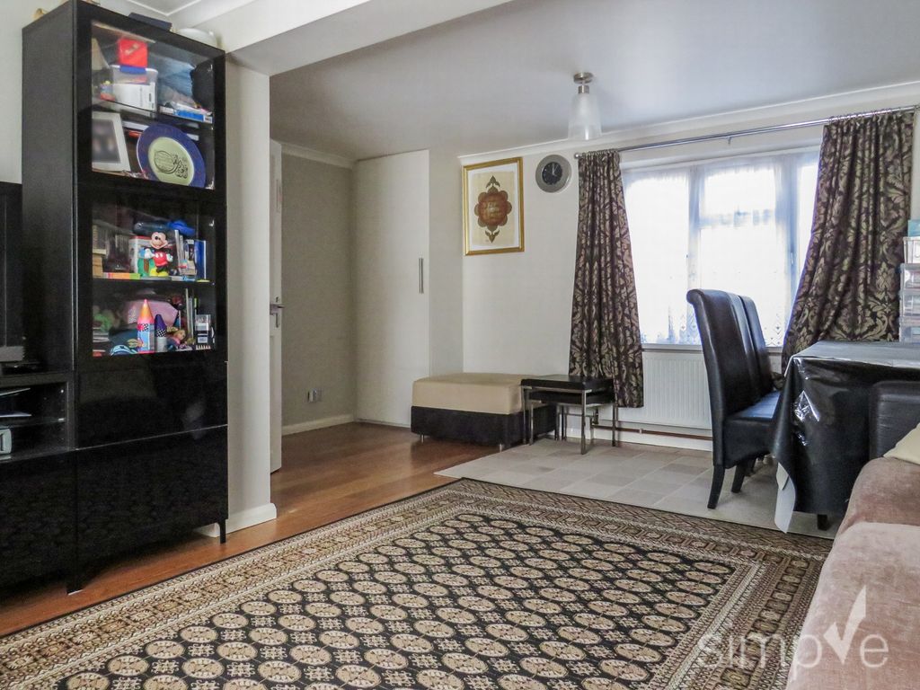 Property photo 3 of 11 Photo 7