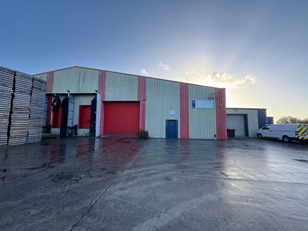 Property photo 1 of 7