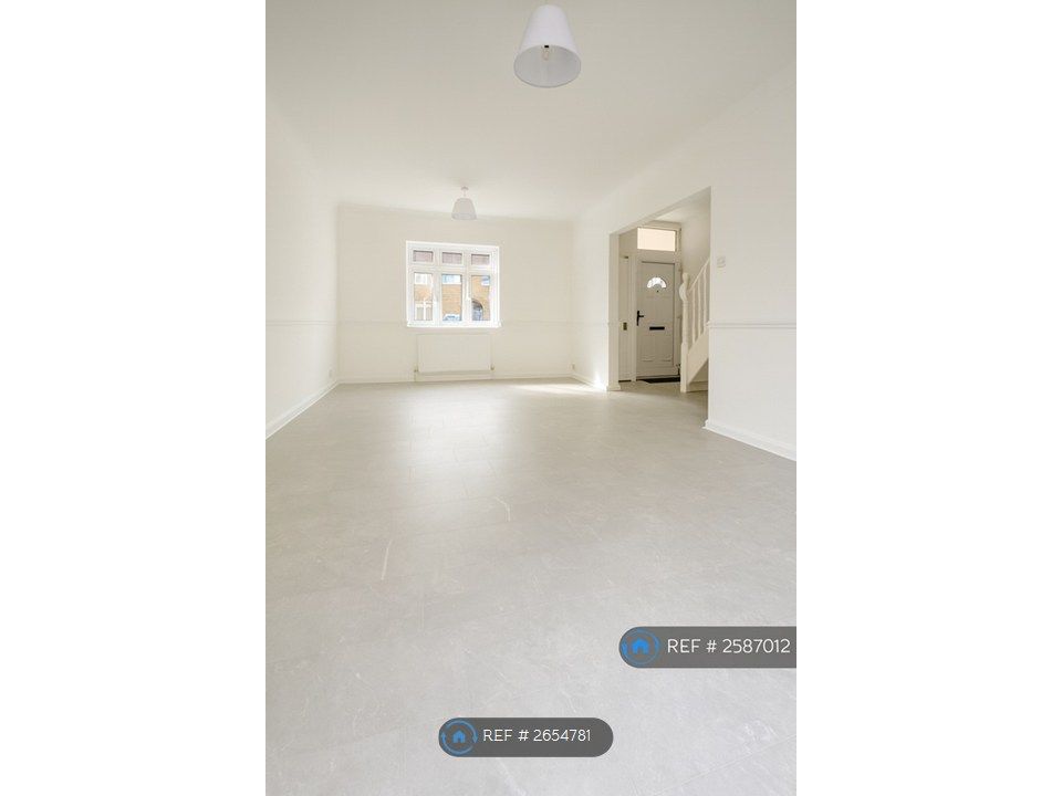 Property photo 1 of 11 Open Plan Living/Dinning Room