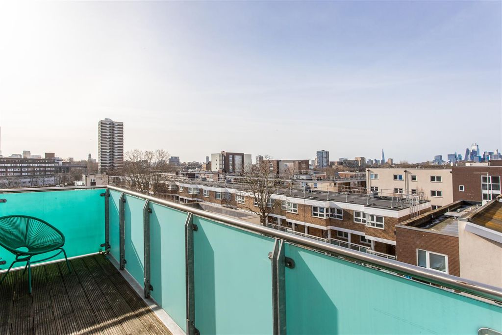 Property photo 2 of 16 Balcony