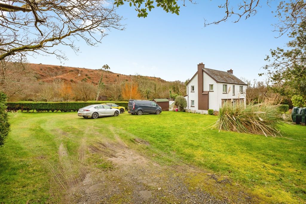 Property photo 3 of 20 Pbox-Img.Jpg