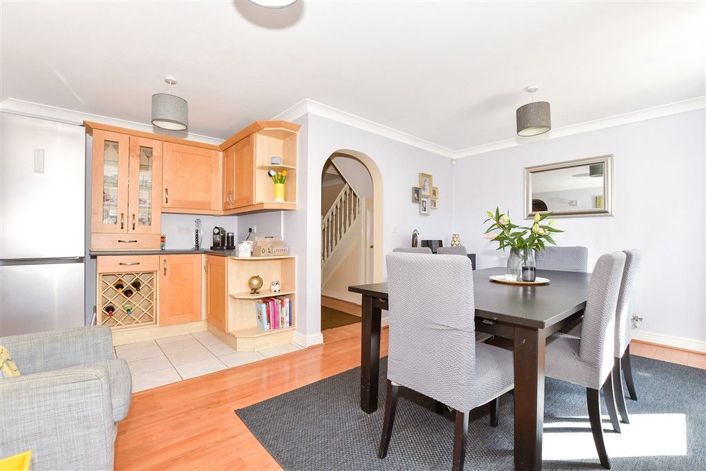 Property photo 3 of 15 Dining Area