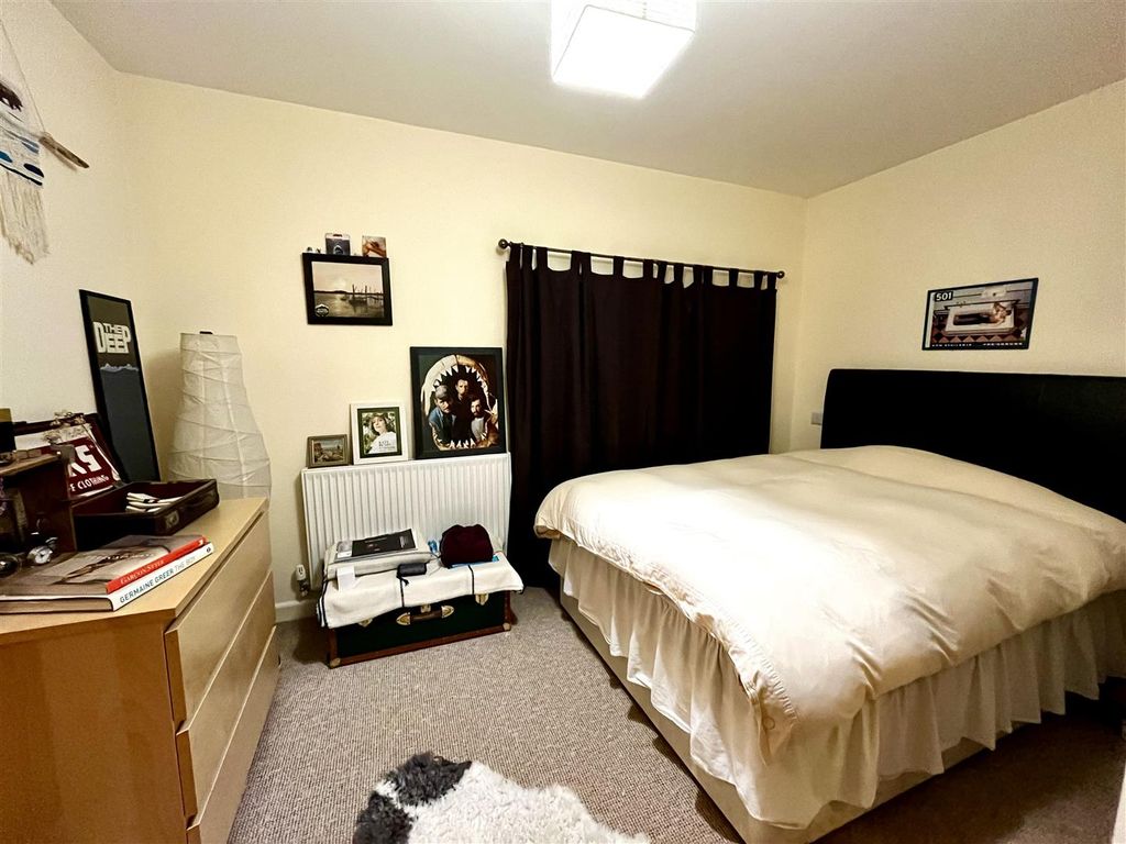 Additional image 7 of 4 bed flat for saleMarket Place, Coleford GL16