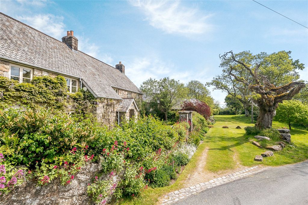 Property photo 3 of 22 Old Yarde Farm