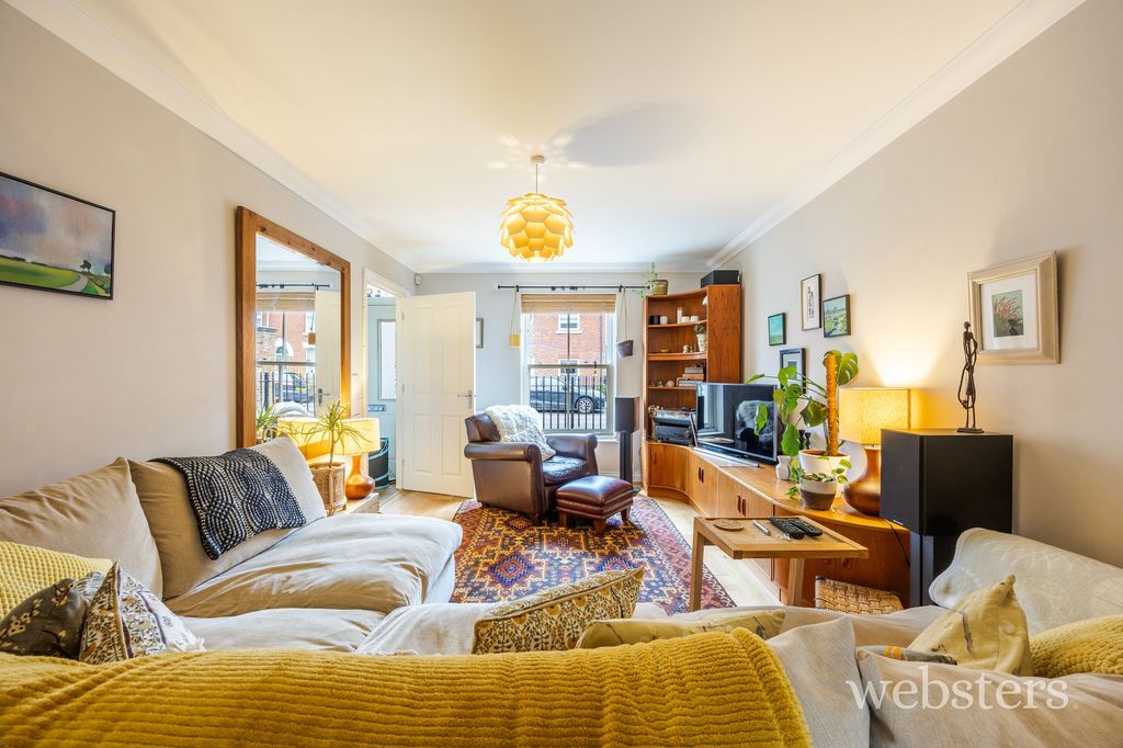 Property photo 2 of 22