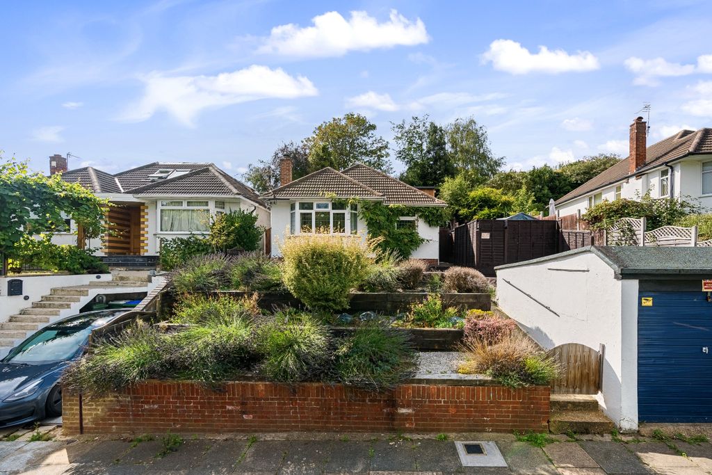 Property photo 1 of 20 4066540