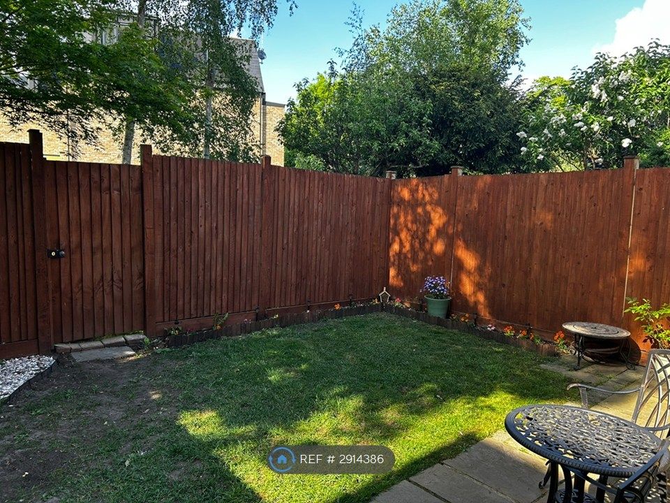 Property photo 3 of 12