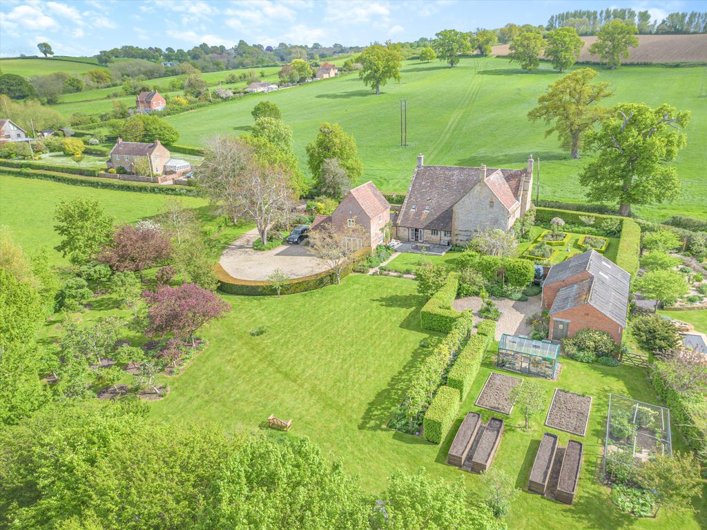 Property photo 1 of 55 Image