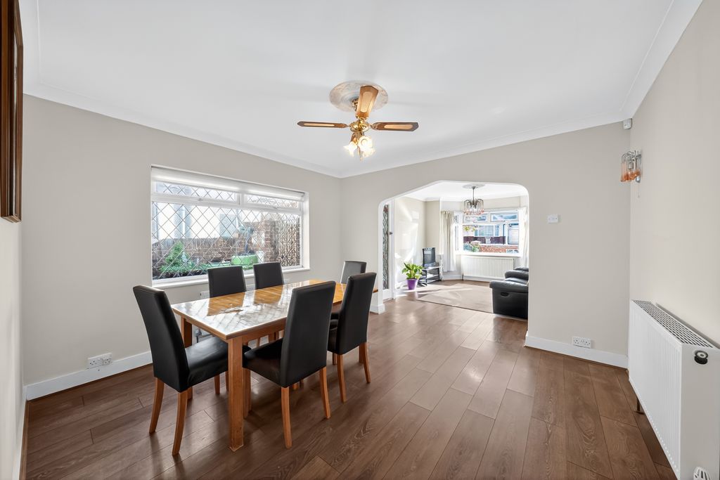 Property photo 2 of 20 Lounge/Dining Room