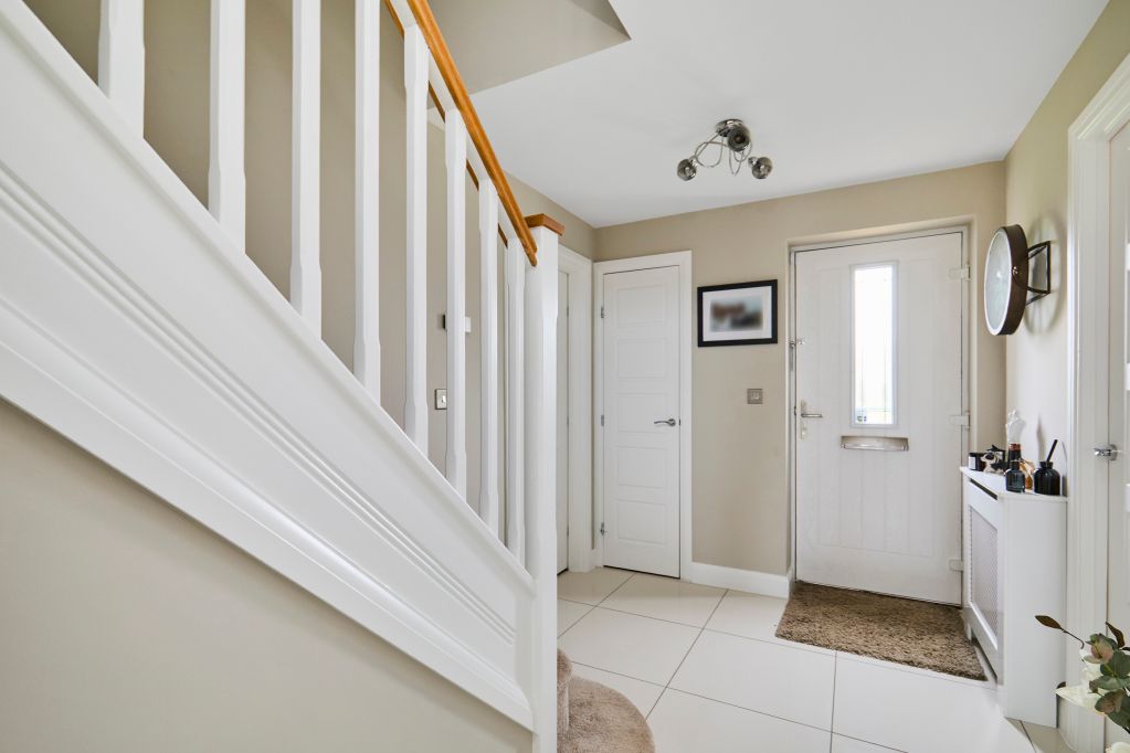 Property photo 2 of 22 Hallway