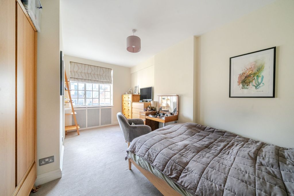 Property photo 3 of 15