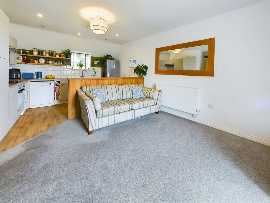 Property photo 2 of 13 Picture No. 03