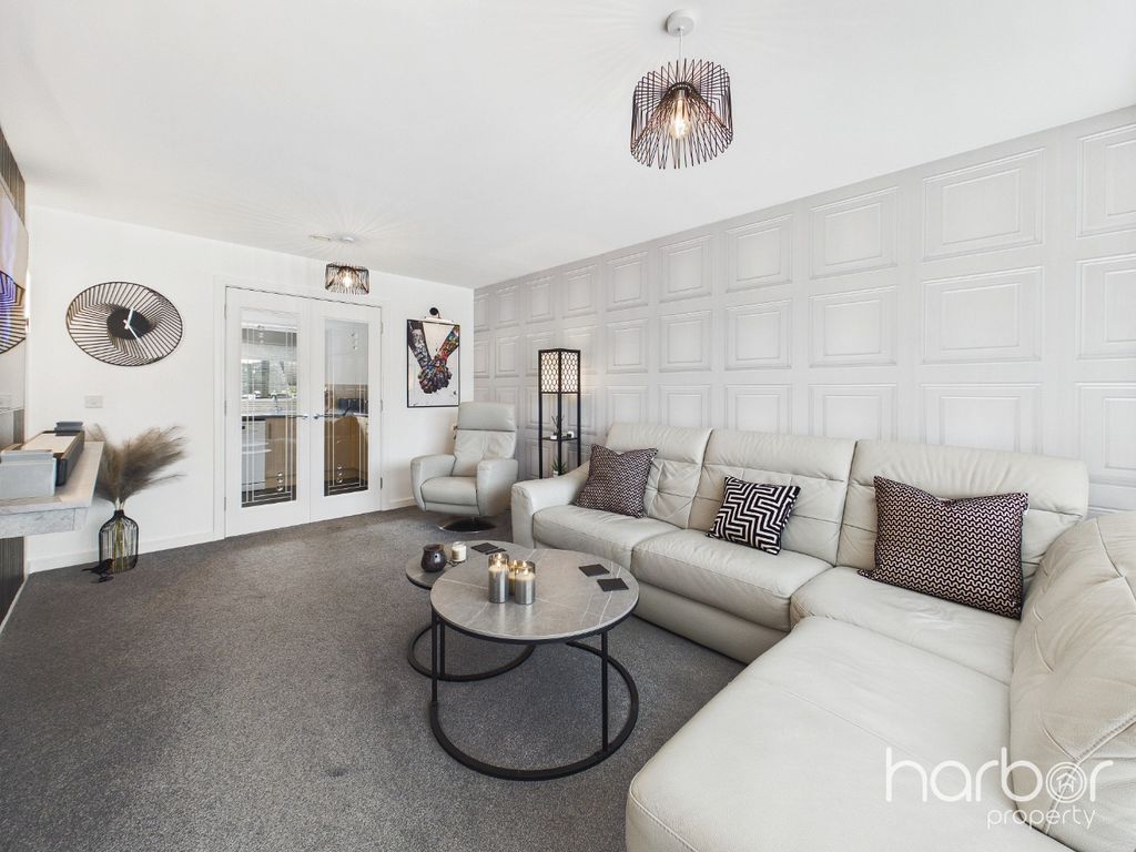 Property photo 2 of 20 5192974