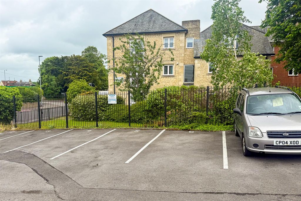 Additional image 9 of 1 bed flat for saleBolwell Place, Melksham SN12