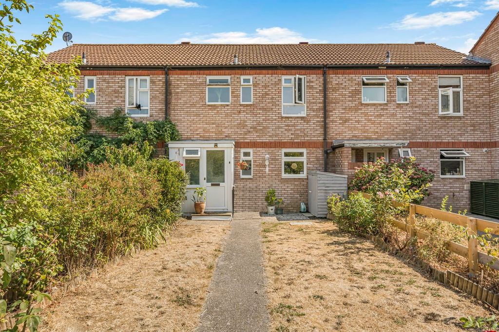 Property photo 1 of 12