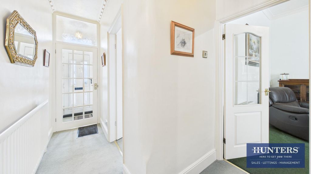 Property photo 2 of 12 Hallway