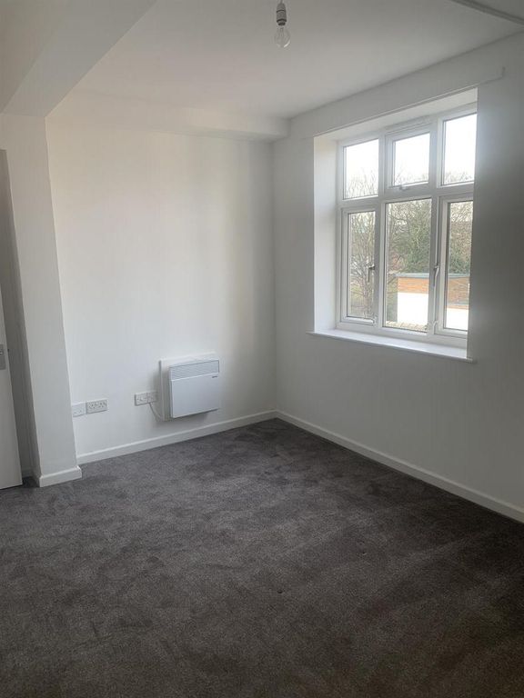 Property photo 1 of 3