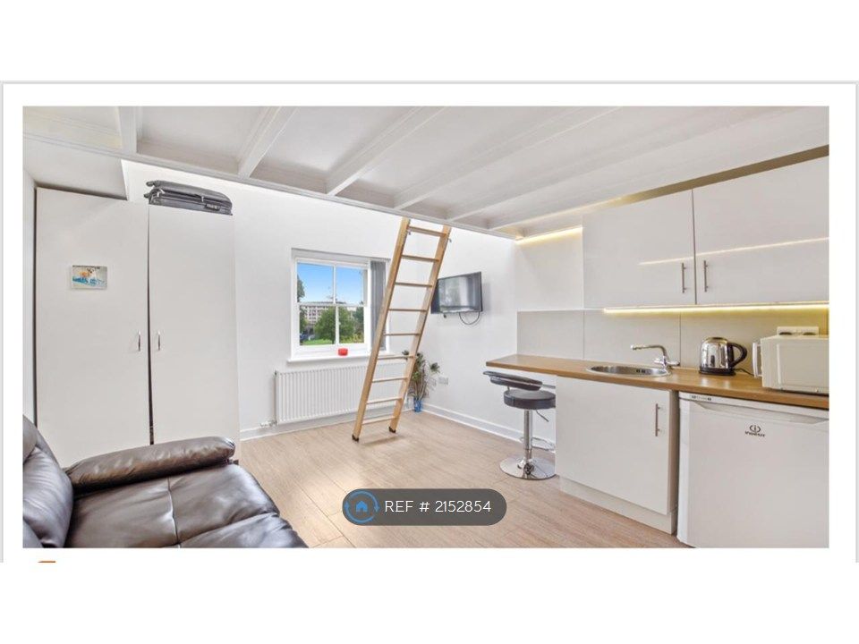 Property photo 1 of 7 Room