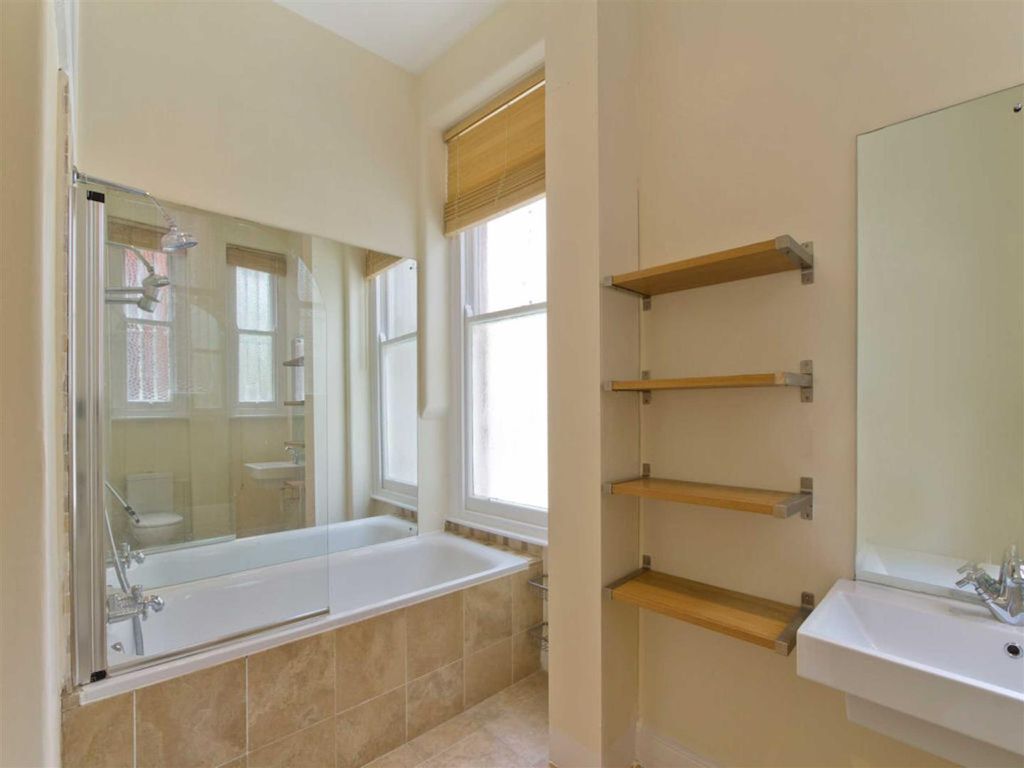 Property photo 3 of 4