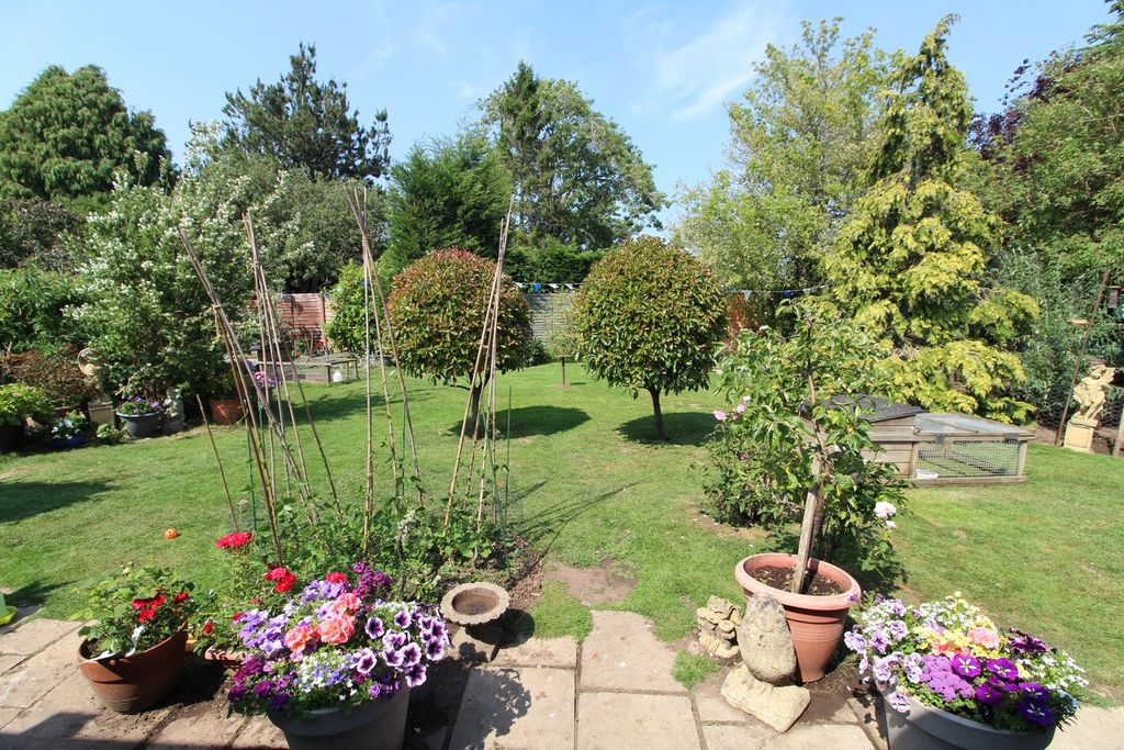 Property photo 3 of 20