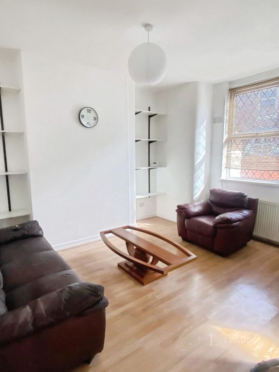 Property photo 2 of 9 Pbox-Img.Jpg