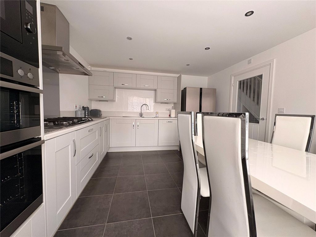 Property photo 3 of 27 Picture No. 07