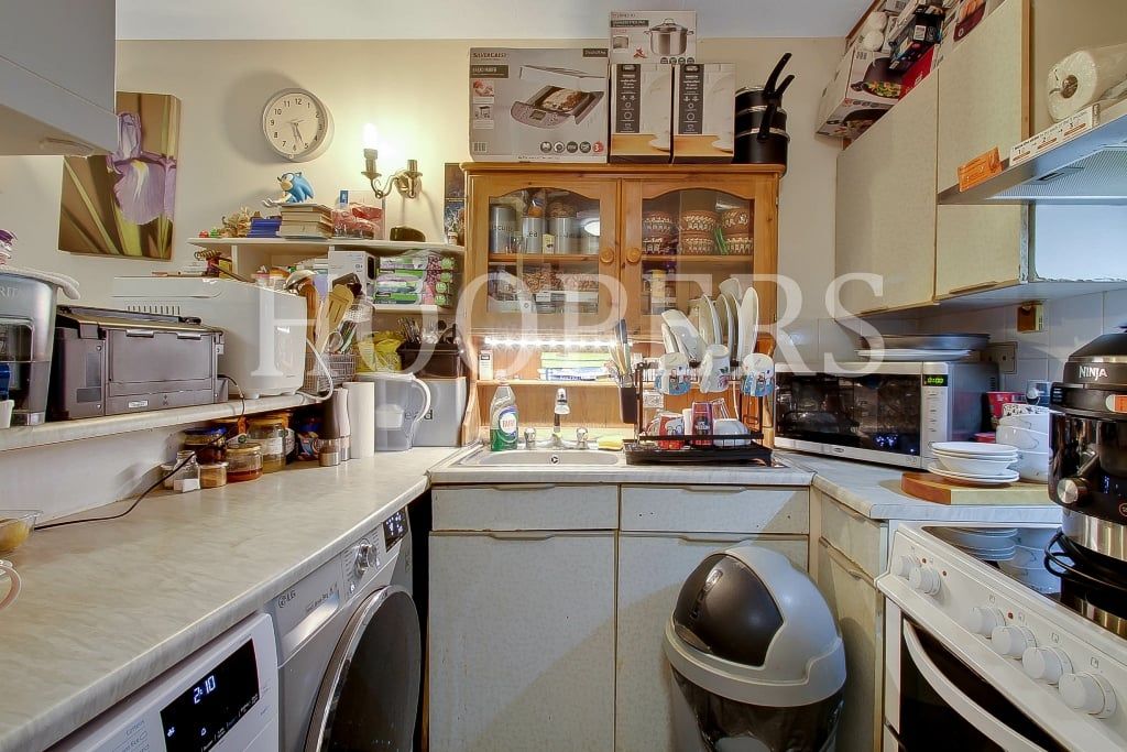 Property photo 3 of 6