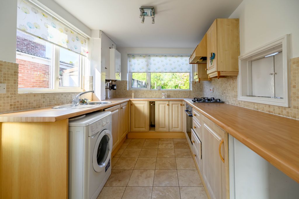 Property photo 2 of 17 Dsc_9746-Hdr