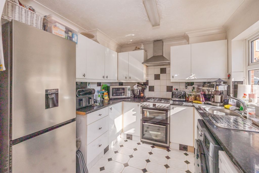 Property photo 3 of 22