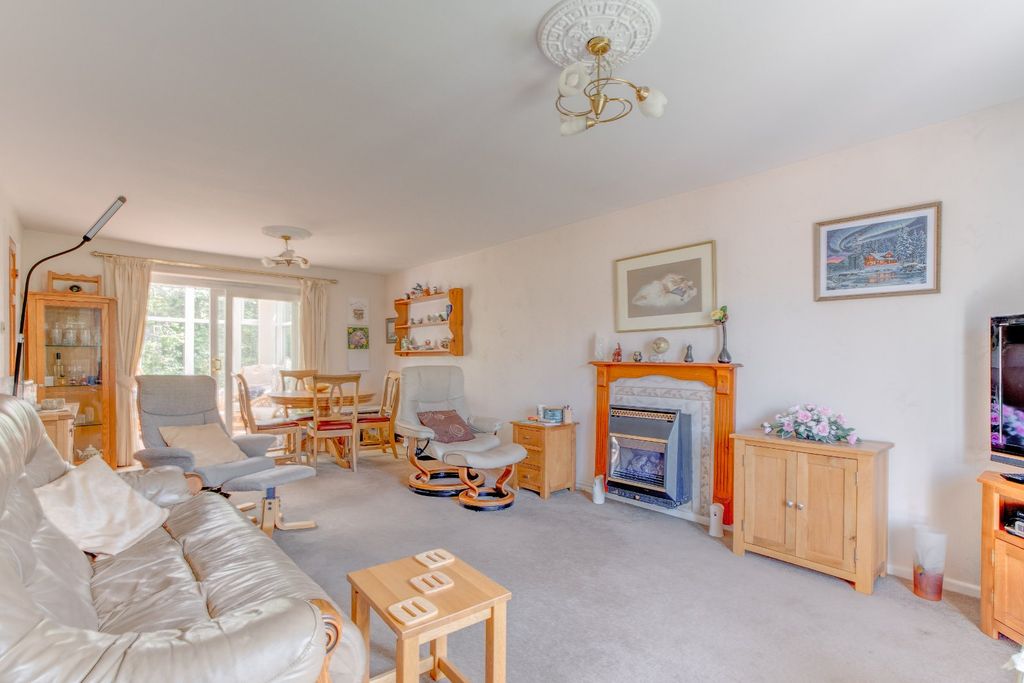 Property photo 2 of 14 Picture No. 09