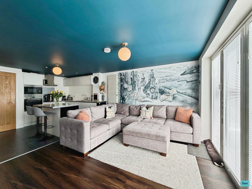 Property photo 3 of 24 9