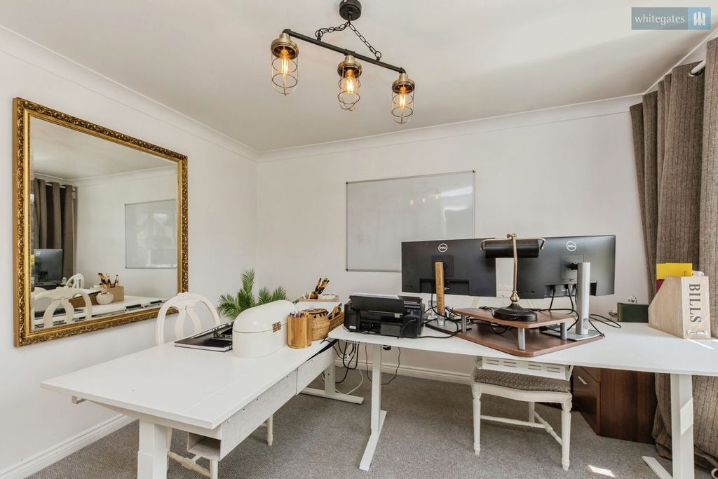 Property photo 3 of 22 Pbox-Img.Jpg
