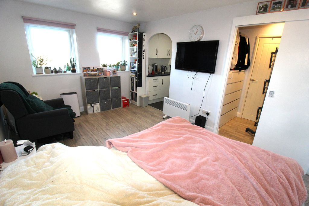 Property photo 2 of 7 Picture No. 06