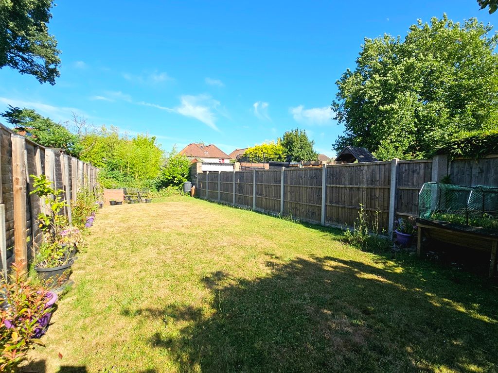 Property photo 3 of 15 Garden