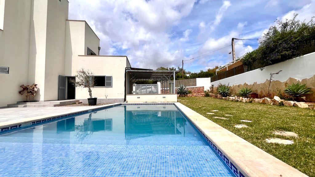 Property photo 2 of 18 017.Jpg