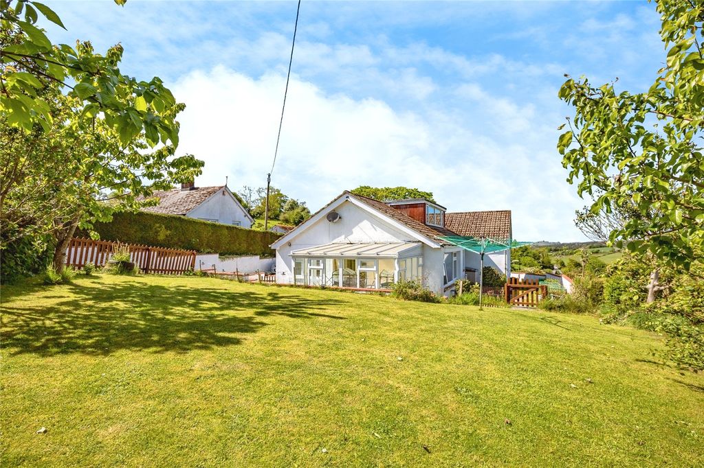 Property photo 3 of 28 Picture No. 21