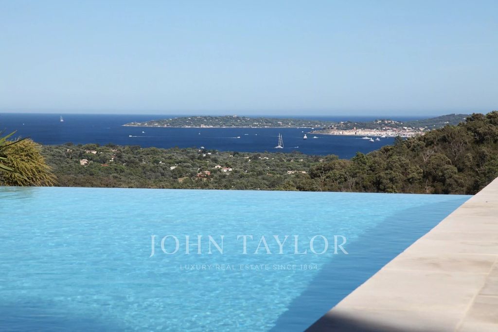Property photo 1 of 1 Rare Property With Dominant View Of The Sea And Saint-Tropez