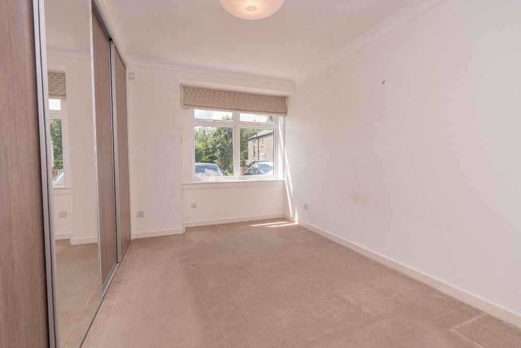 Property photo 3 of 27