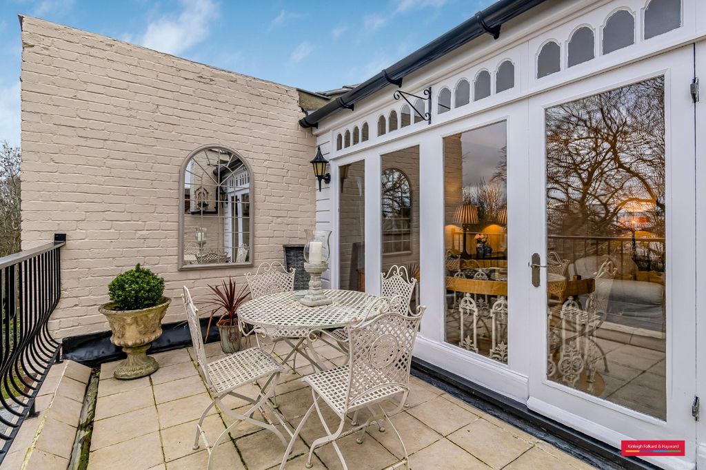 Property photo 3 of 30 Picture No. 57