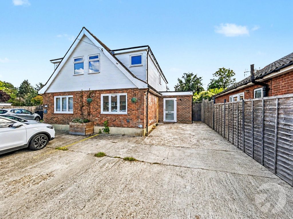 Property photo 1 of 33 Picture No. 35