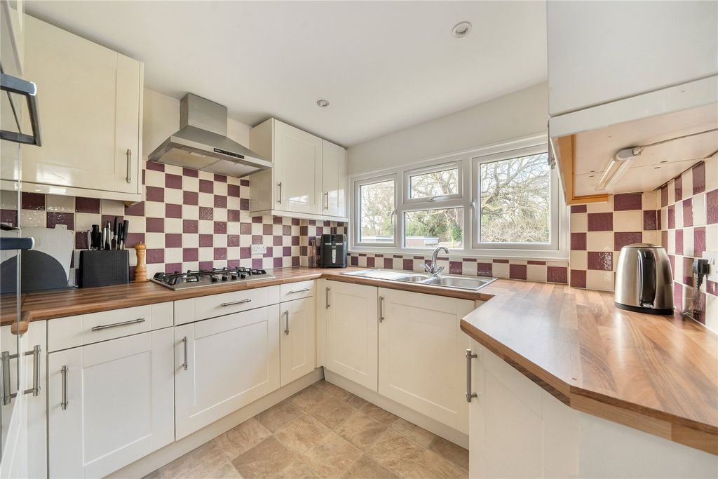 Property photo 2 of 12 Picture No. 05