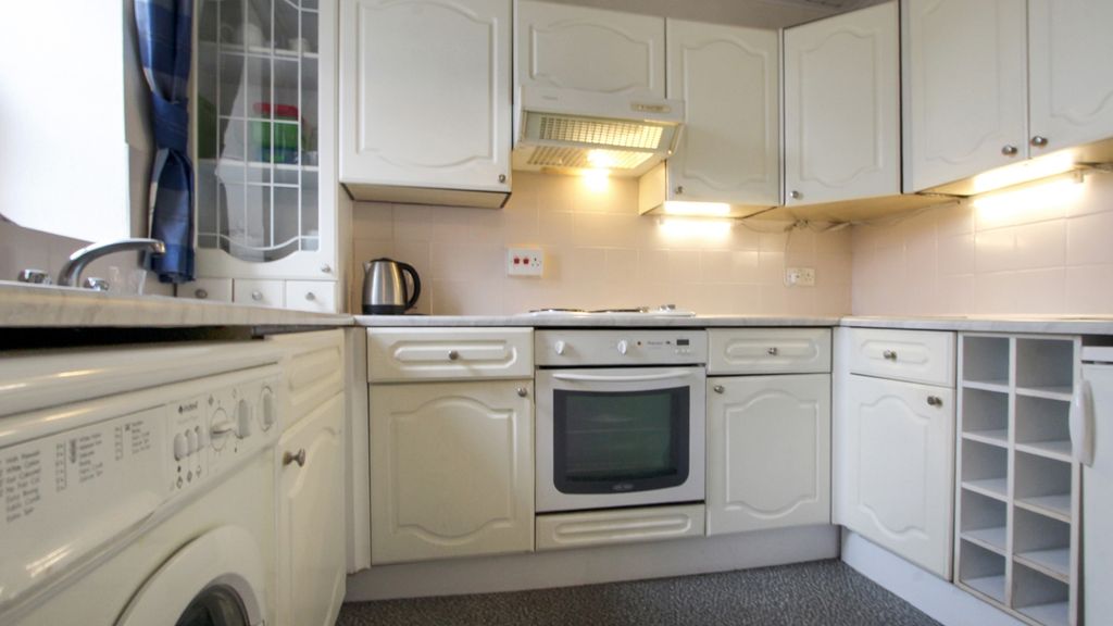 Property photo 3 of 7 Img_6538