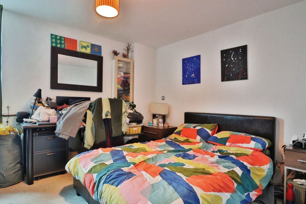 Property photo 1 of 3