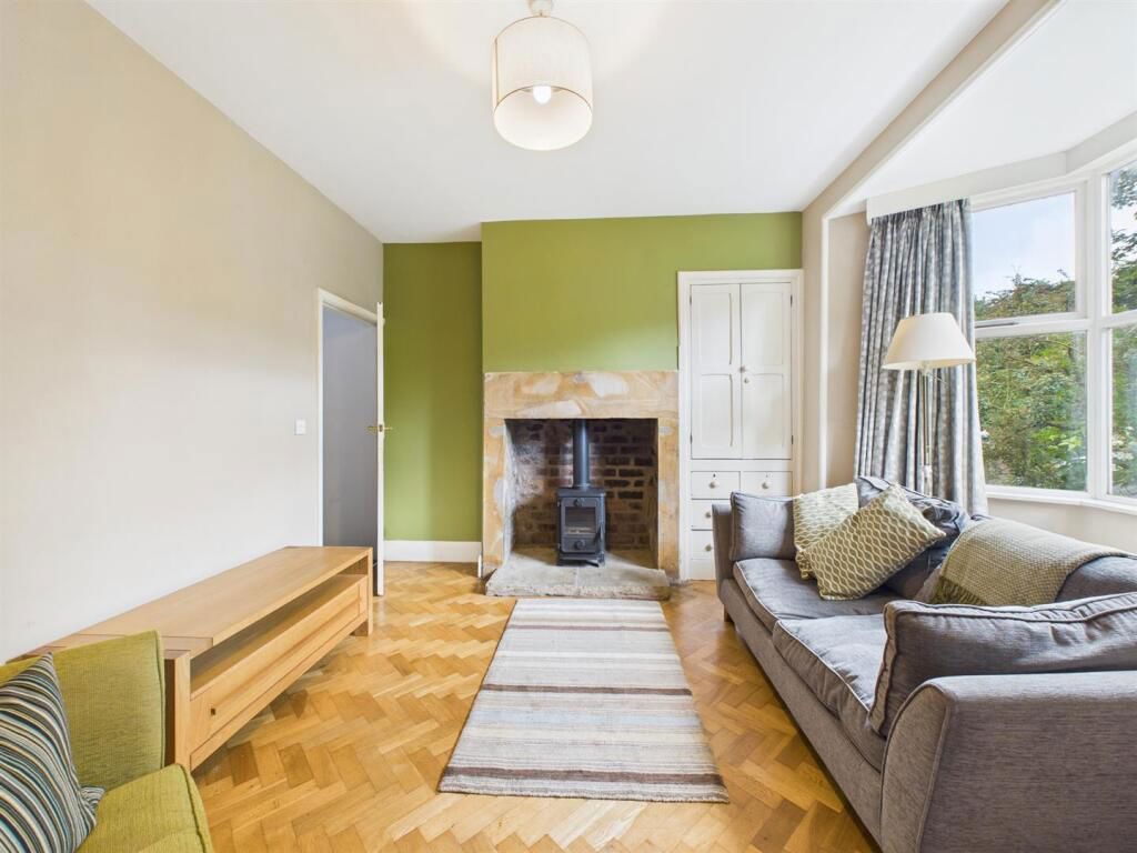 Property photo 2 of 18