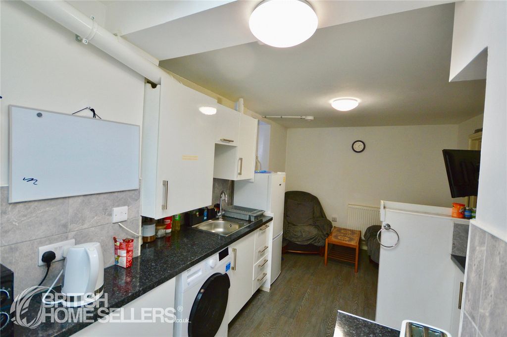 Property photo 3 of 9 Picture No. 10