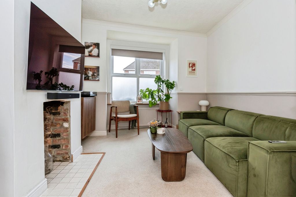 Property photo 2 of 14 Pbox-Img.Jpg