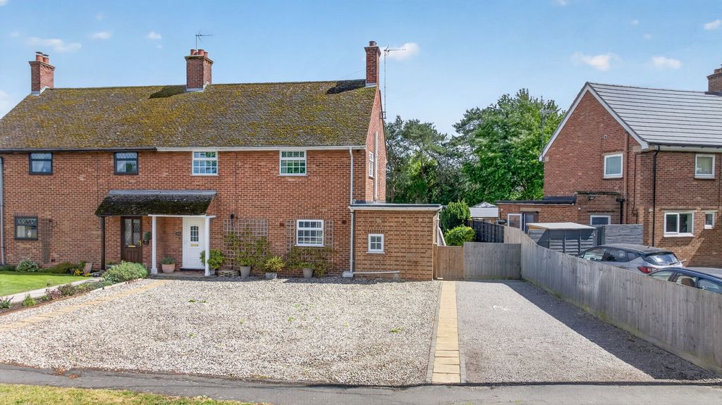 Property photo 2 of 41
