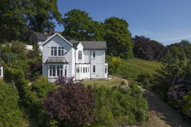 Property photo 1 of 25 External