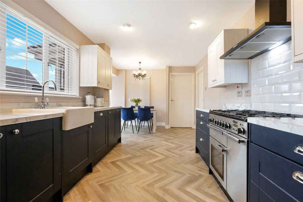 Property photo 2 of 21 Picture No. 07