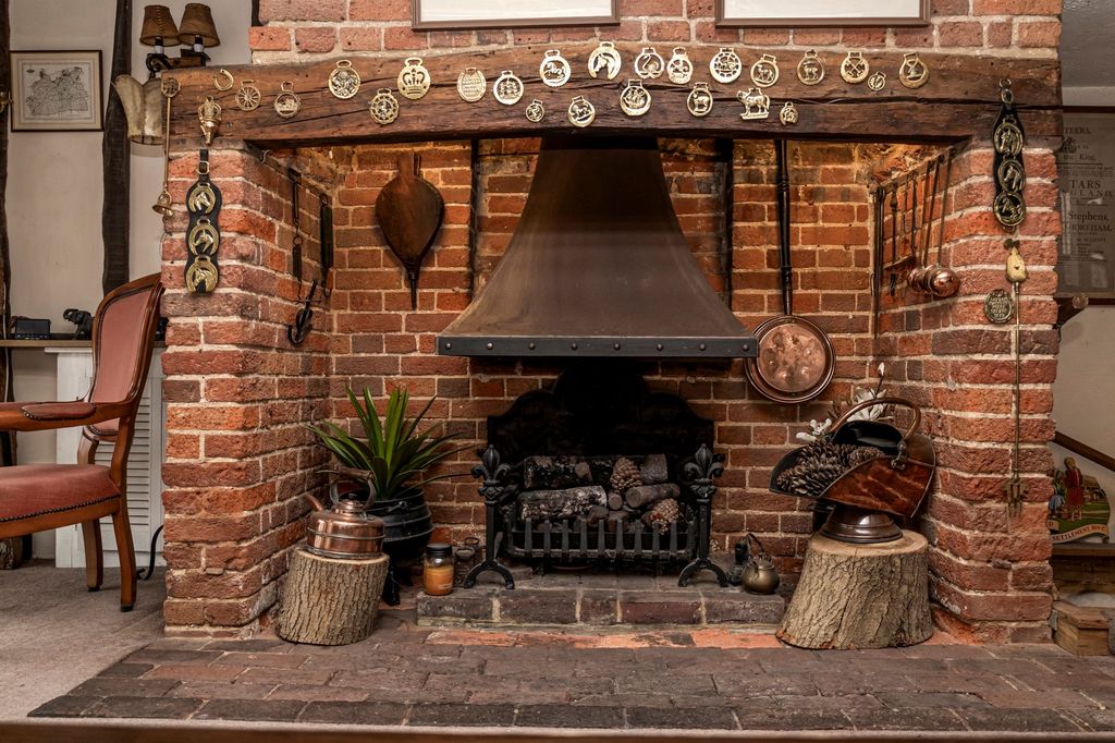 Property photo 3 of 26